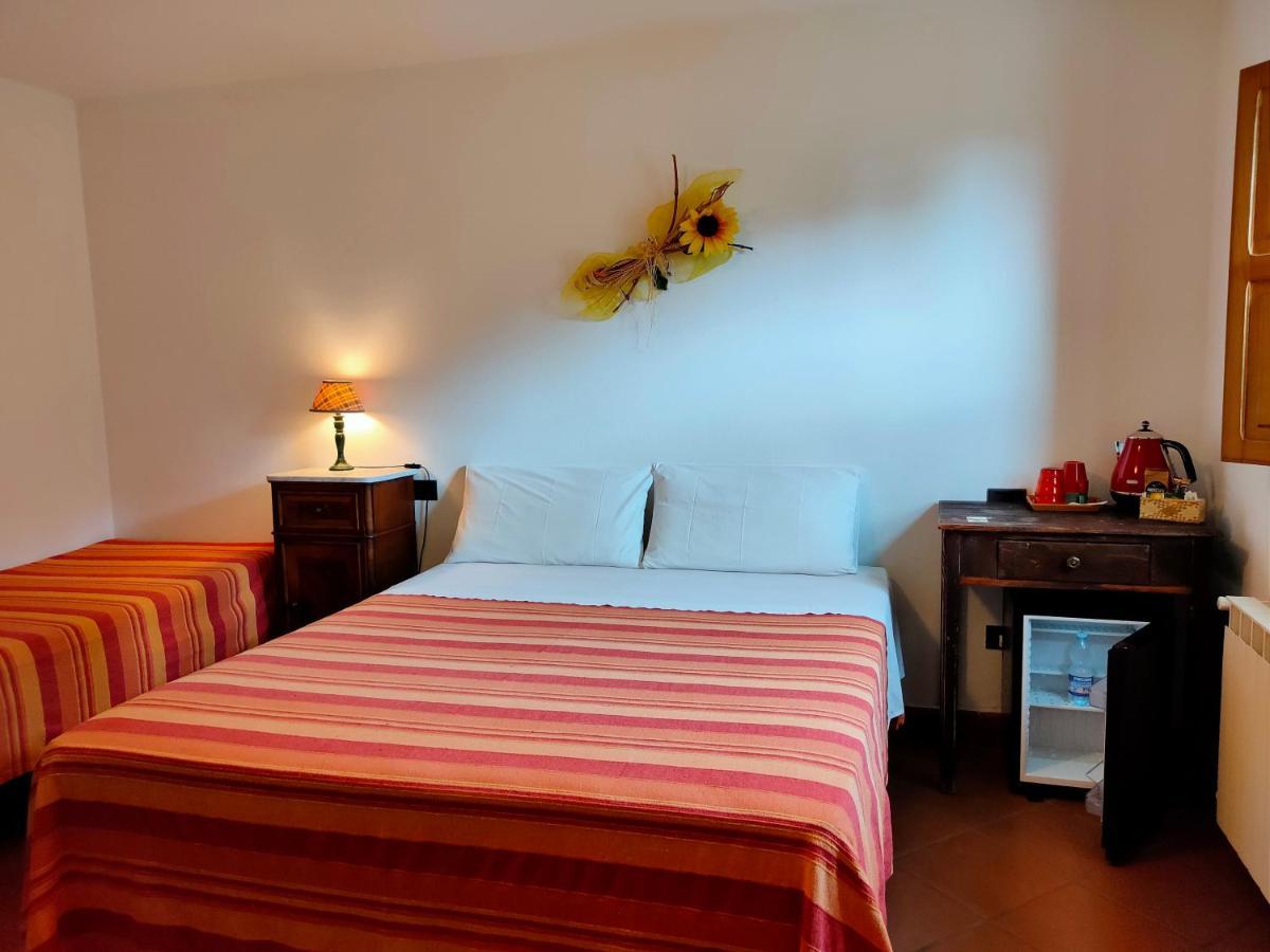 Il Girasole Bed and Breakfast Fosdinovo Exteriör bild