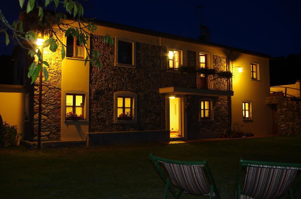Il Girasole Bed and Breakfast Fosdinovo Exteriör bild