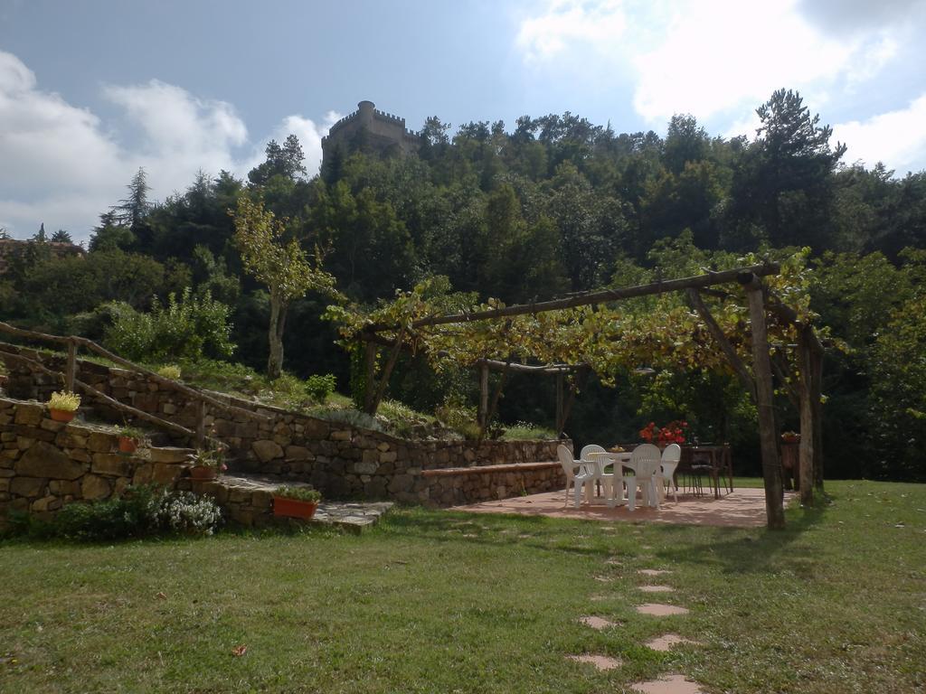 Il Girasole Bed and Breakfast Fosdinovo Exteriör bild